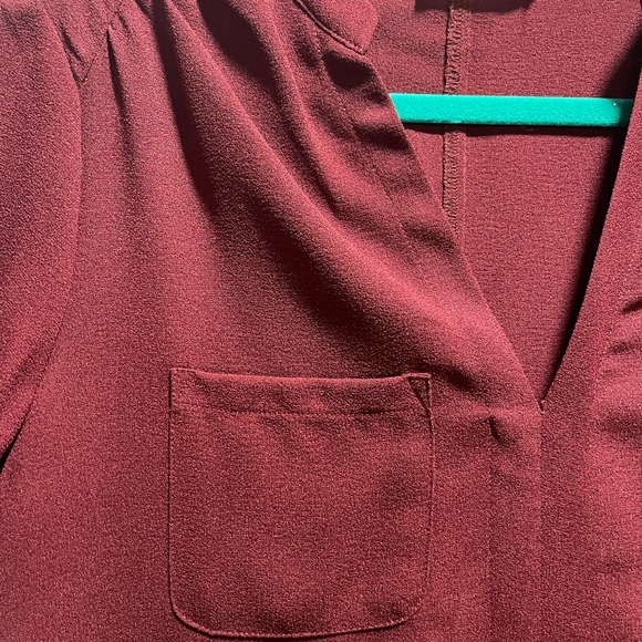 Lush Hailey popover shift dress v neck - Picture 4 of 5